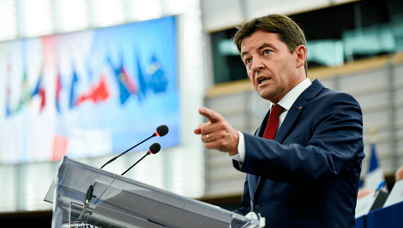 L’Europe « doit arrêter de regarder le détroit d’Ormuz et produire une énergie décarbonée », selon cet eurodéputé français