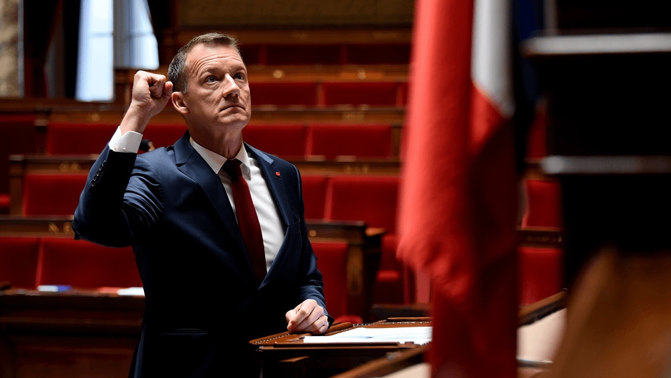 Le Sénat met fin au « devoir conjugal » au terme d’un débat sémantique animé