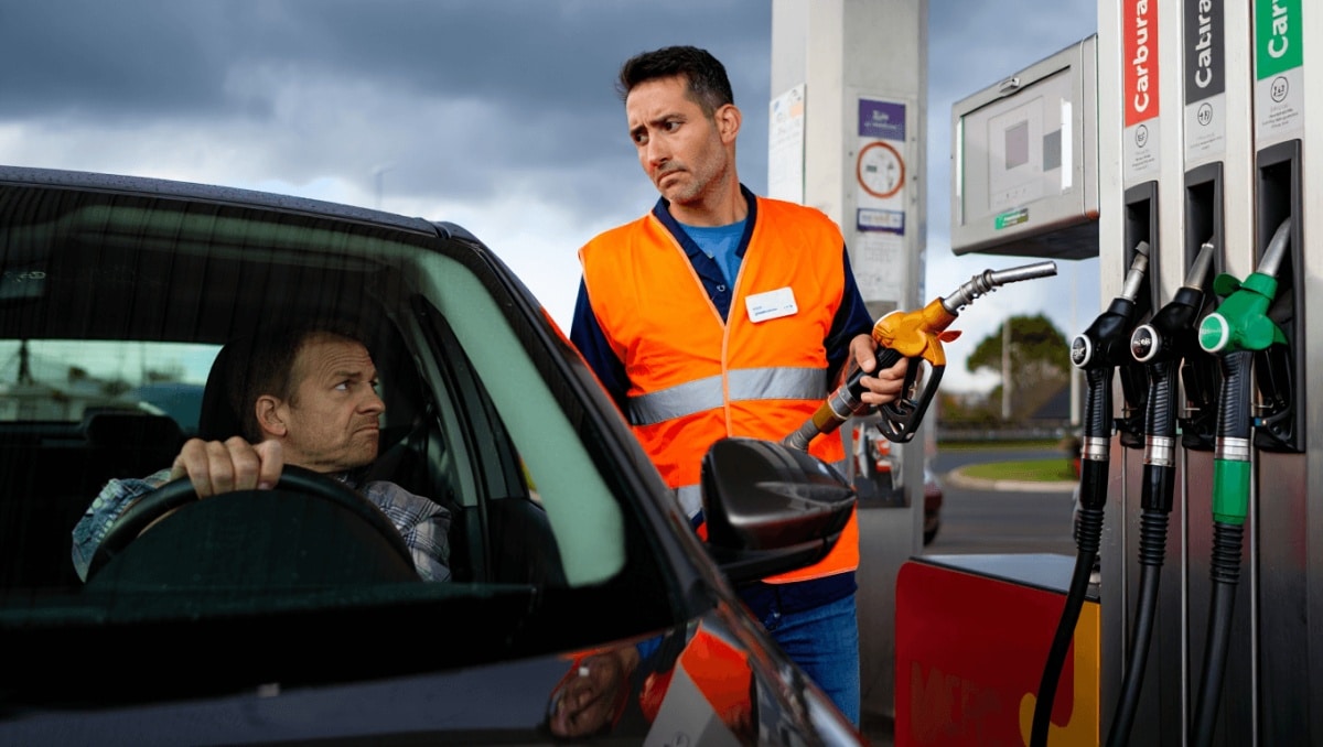 Prix du carburant : « Il faudra évidemment continuer à élargir un certain nombre d’aides en fonction de la durée de la crise »