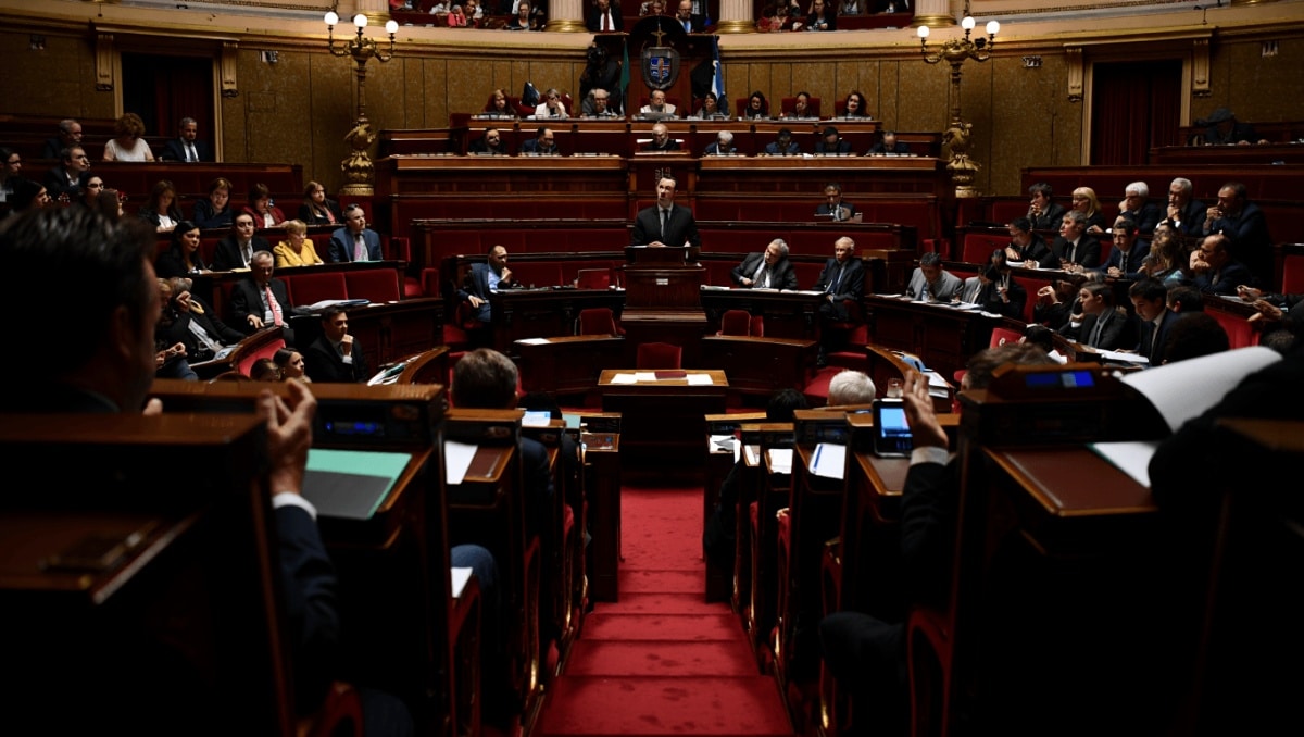 Pacte européen sur la migration et l’asile : le Sénat habilite le gouvernement à avoir recours aux ordonnances